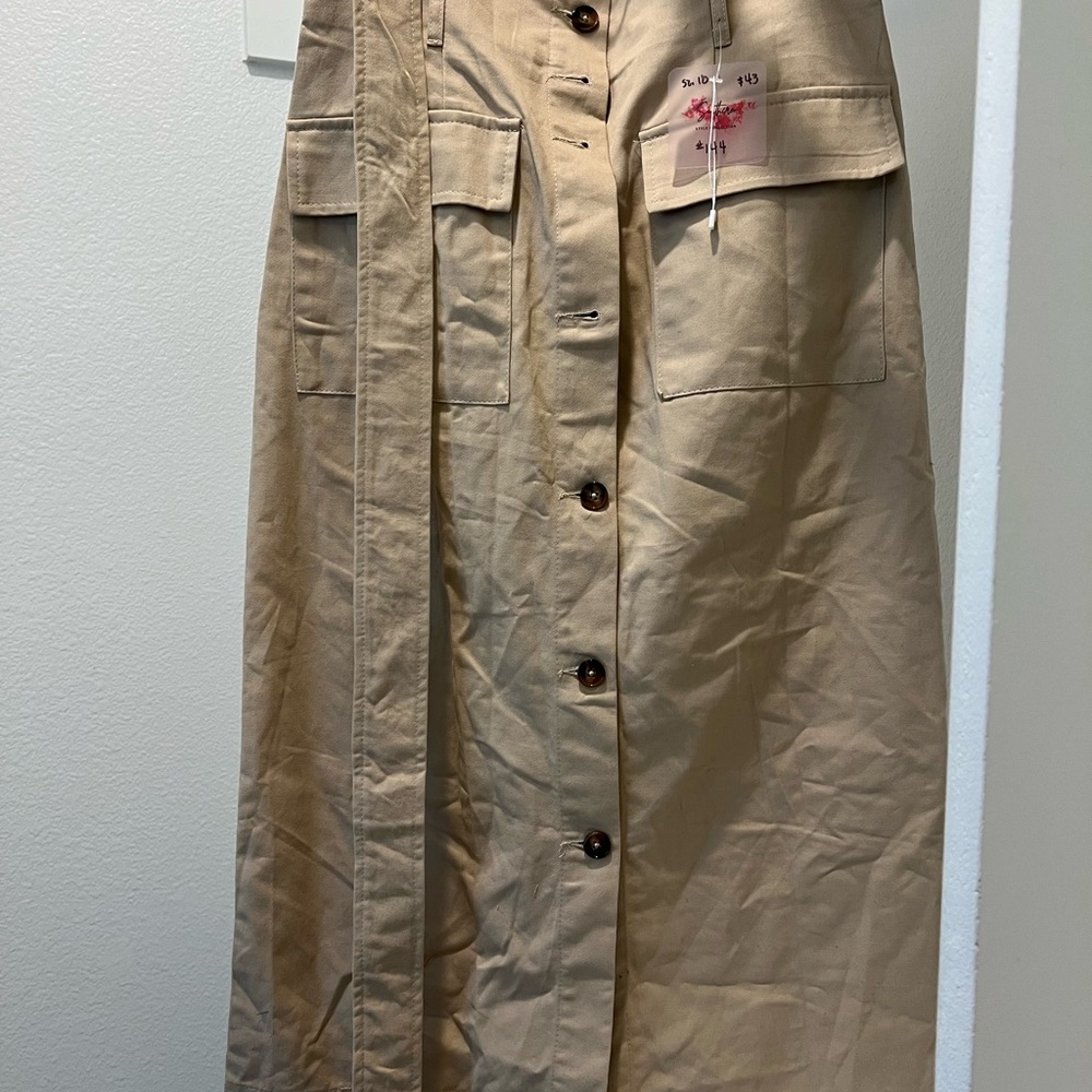 Beige Button-Down Women's Skirt